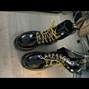 COPY - Classic Dr. Martens